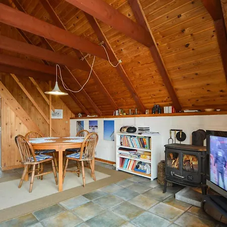 Holiday home 3 Bedroom Beautiful In Romo Toftum (Syddanmark)